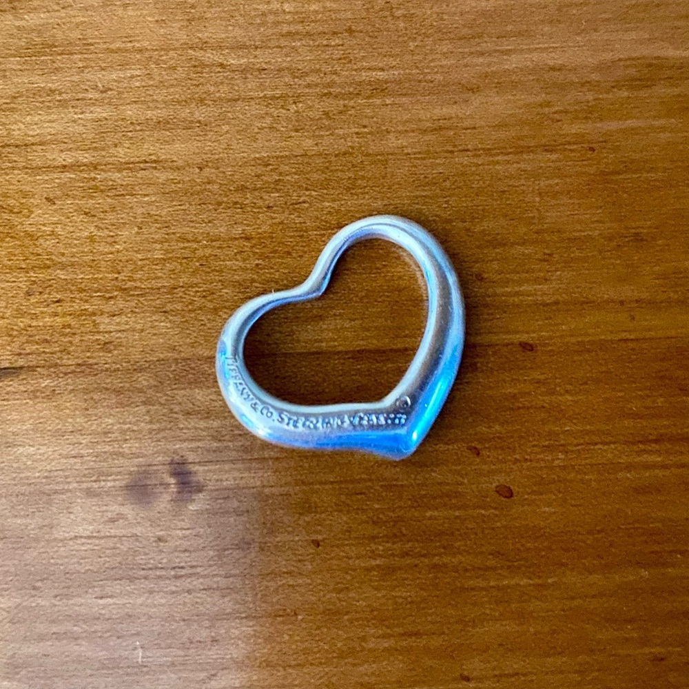 Vintage Tiffany & Co. Elsa Peretti Open Heart Medium Pendant